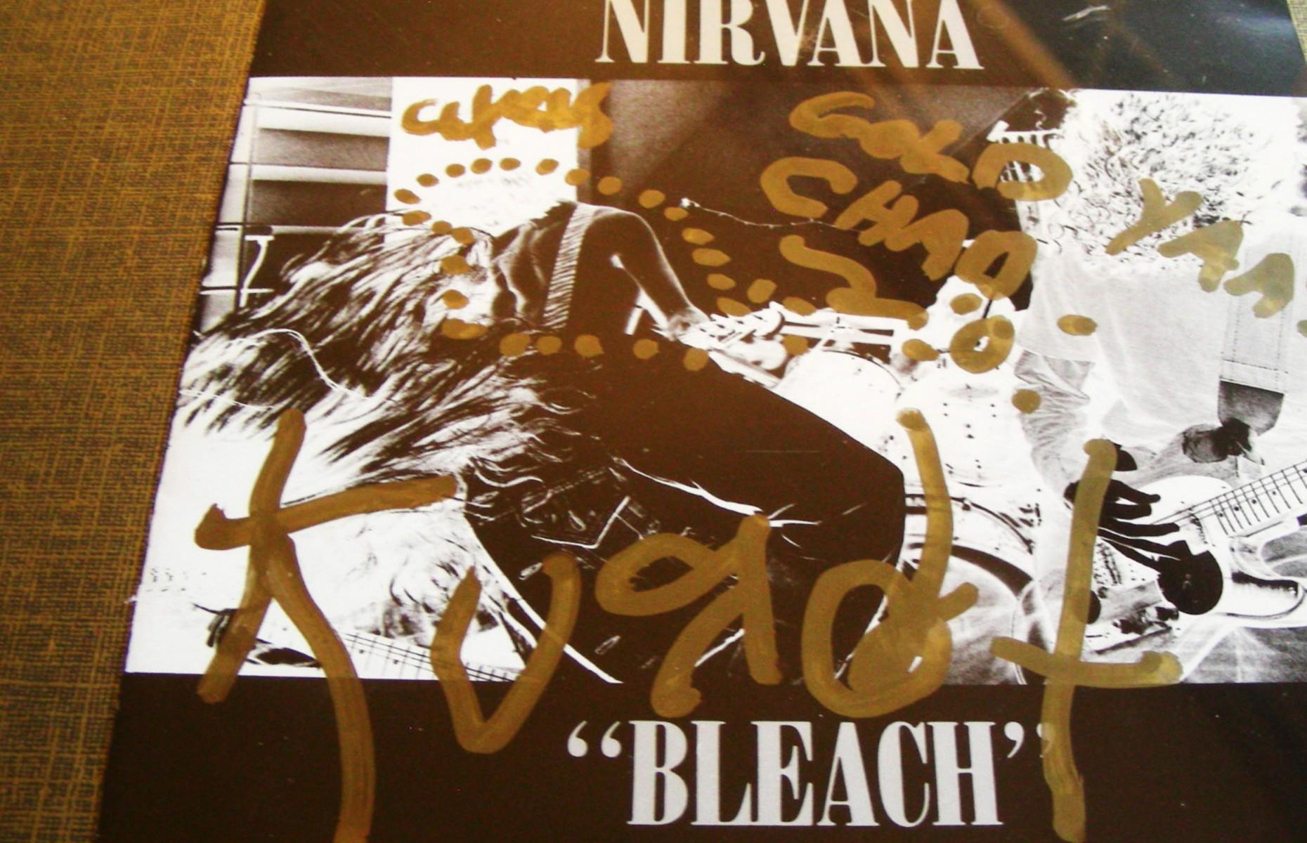 Identifying a fake Kurt Cobain autograph